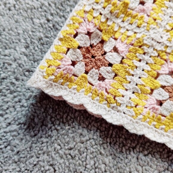 New In Women's Vintage Inspired Crochet Crop Top Size Medium Large Resortwear - Picture 4 of 6